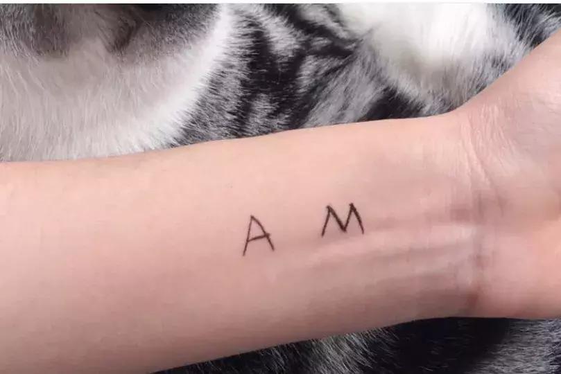 一键磨皮拯救无数卡粉的粉底液,磨皮滤镜粉底液