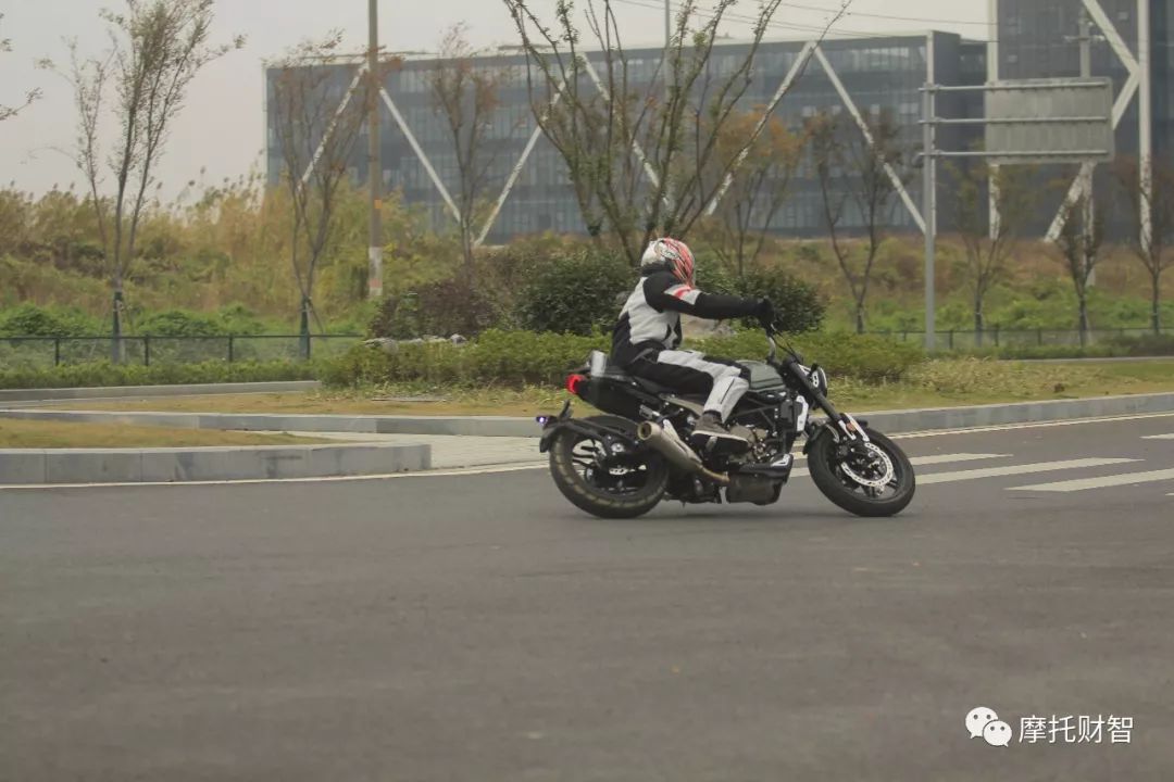 无极300ac最新运动款,无极先锋复古