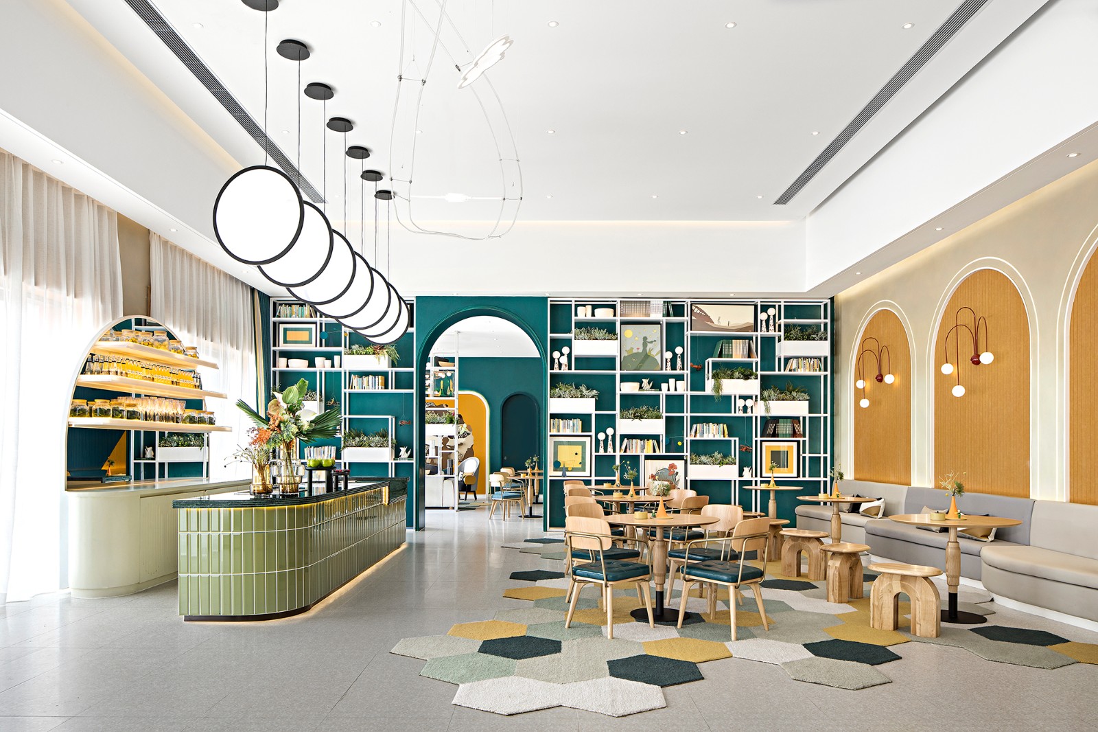 则灵艺术与厚夫设计哪个公司好,则灵艺术深圳有限公司怎么样