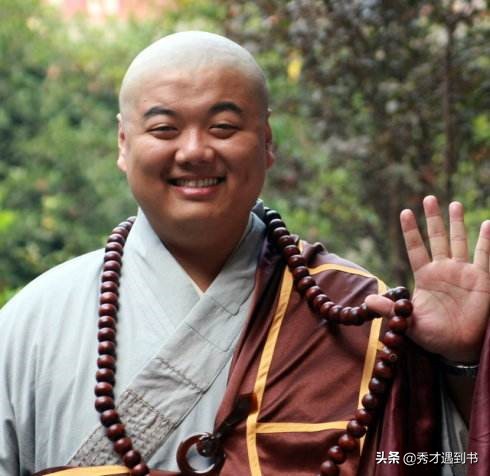 逮住一个“花和尚”，“猫儿*春叫**”也入诗，听他越叫越精神