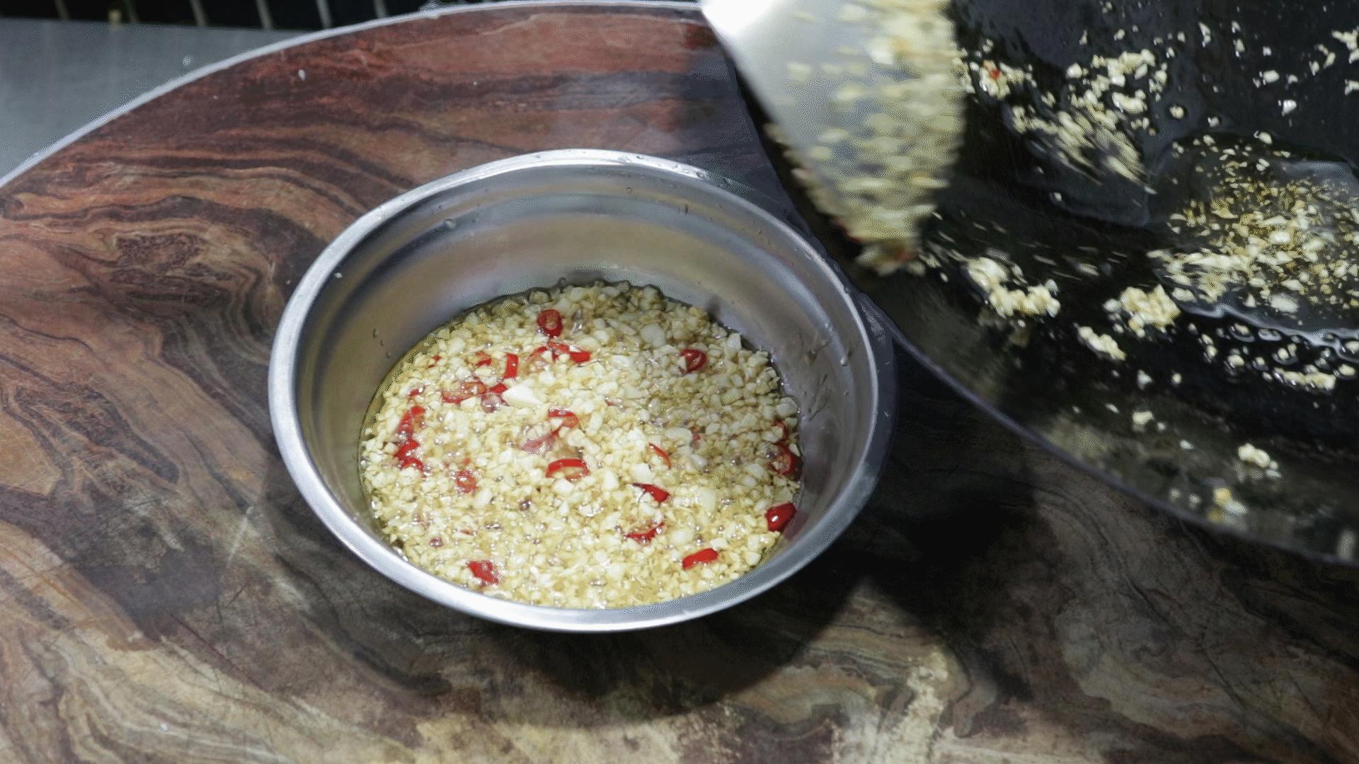 做蒜蓉小龙虾蒜香粉放多少,香辣小龙虾蒜蓉小龙虾两种做法