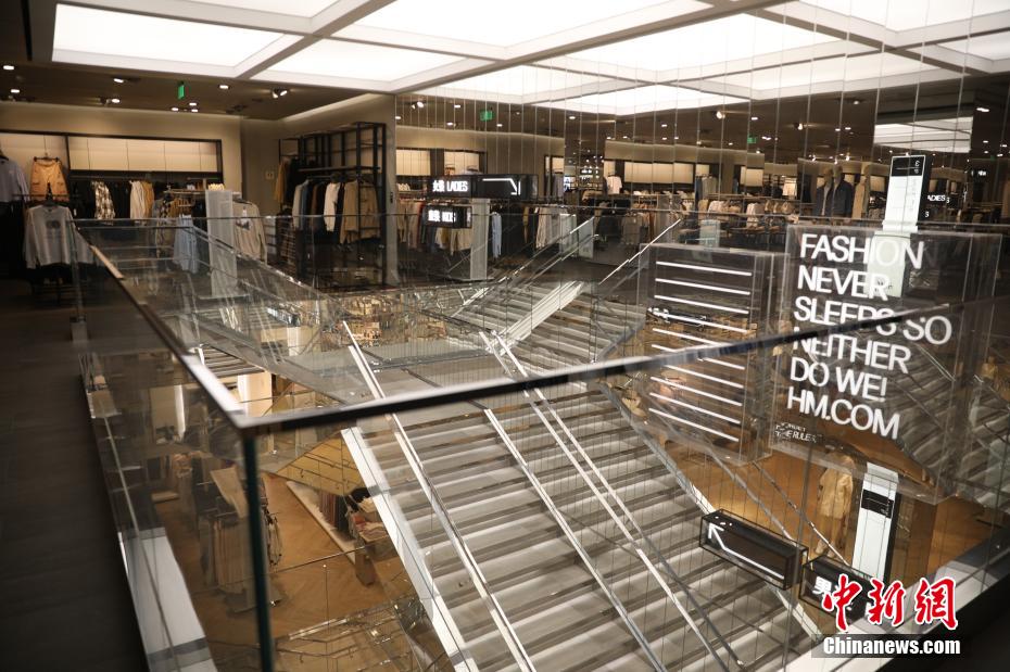 HM净亏一亿欧元，在西班牙裁员1100人和关闭30家分店