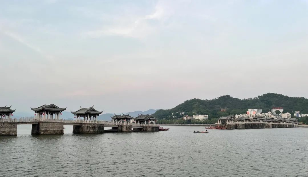 潮州历史有1600年,潮州有2000多年历史