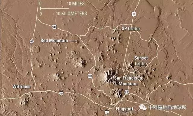 墨西哥海湾陨石撞击坑深度30km,较大的陨石撞击坑又称环形山