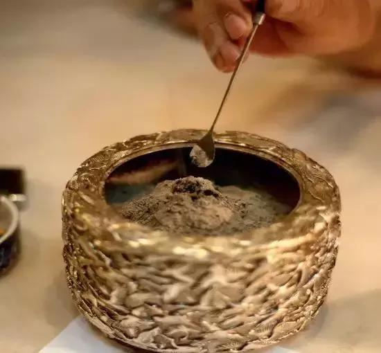 沉香粉末用法步骤,沉香粉加粘粉做的香怎么样