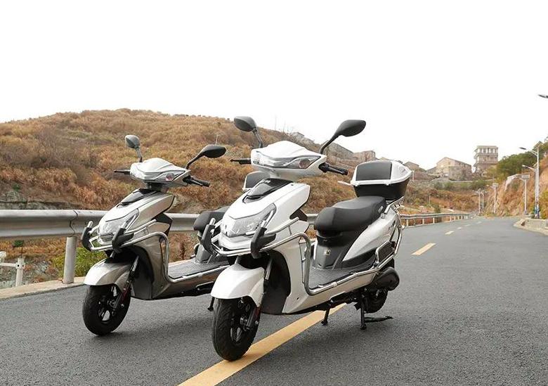 150动力的电摩,动力强劲的小型电摩