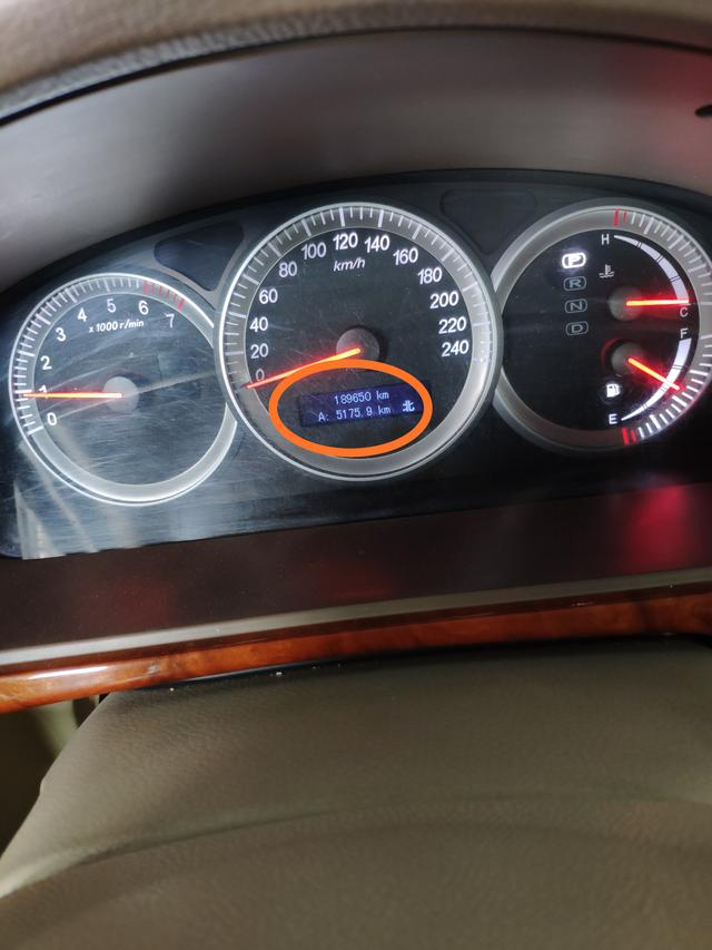 别克君越轴承坏现象,维修别克老款君越