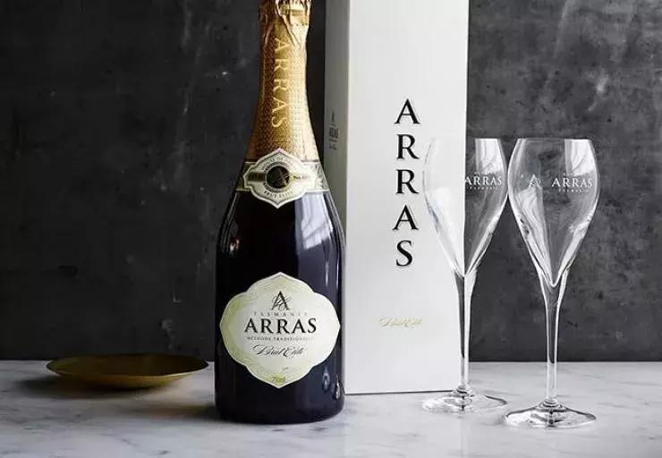 喝起泡酒真的好喝吗,喝起泡酒