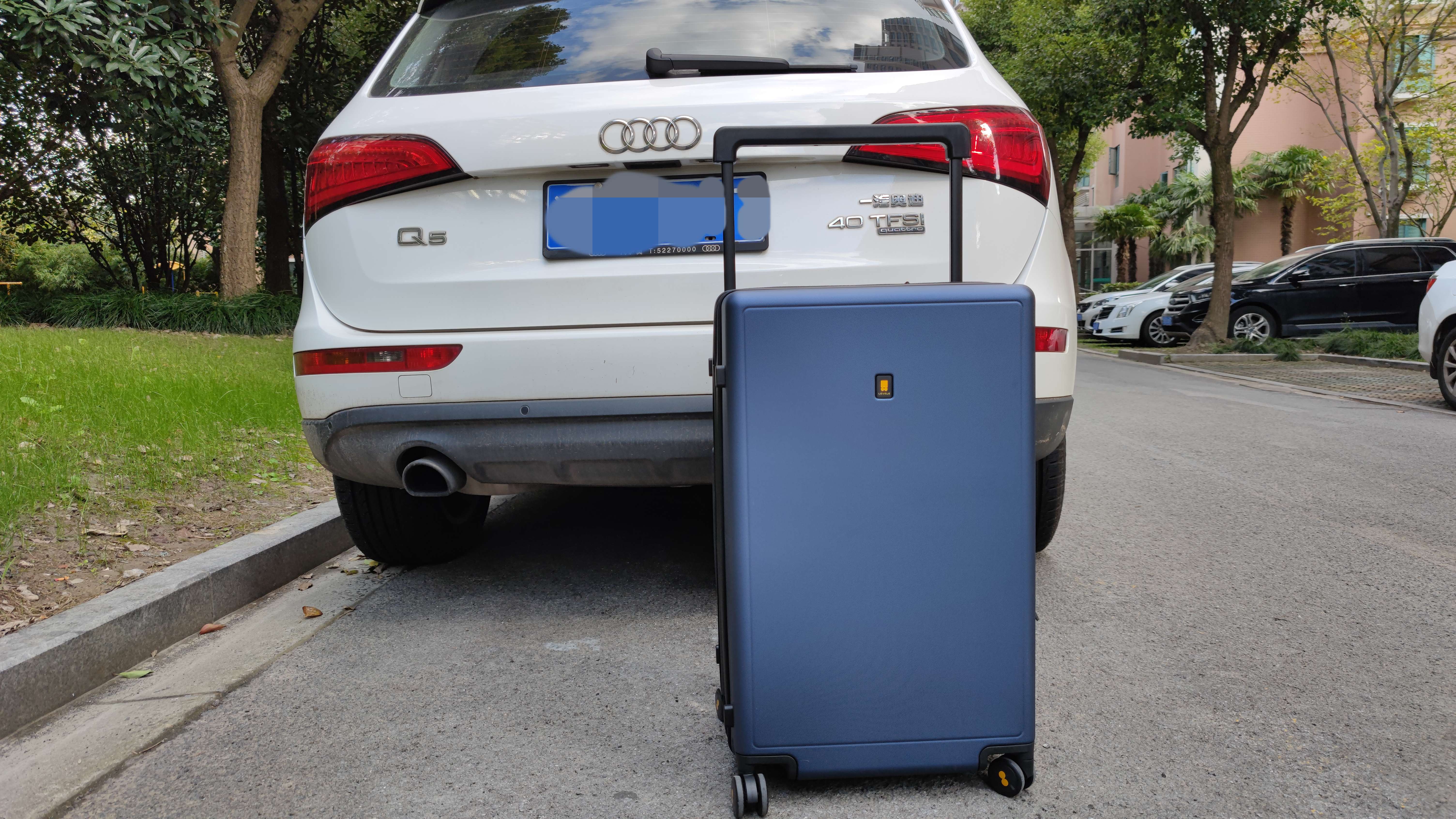 地平线8号和90分旅行箱哪个好看,地平线八号旅行箱旗舰版