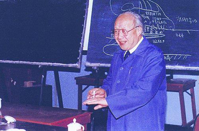 钱伟真实身高,钱伟长到底有多厉害