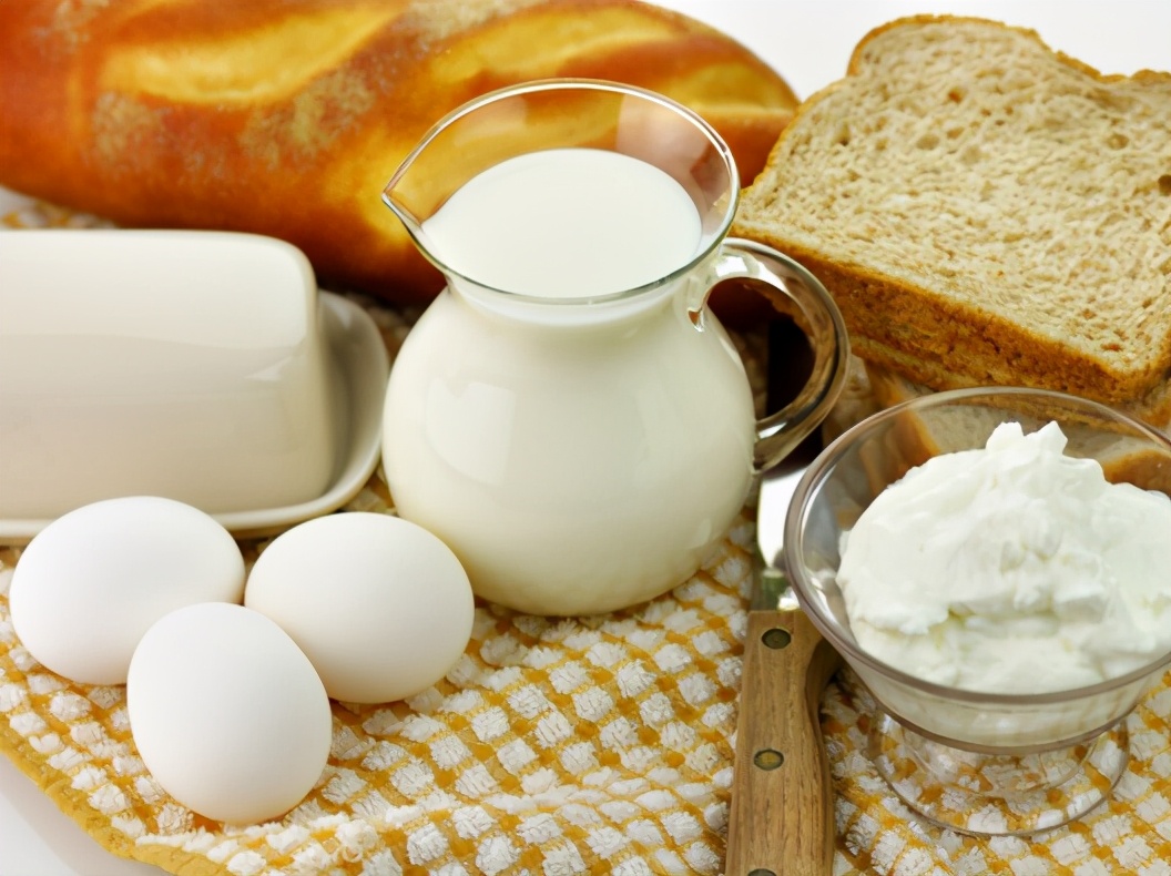 市面上的牛奶怎么选择权威一点的,选择牛奶主要看什么