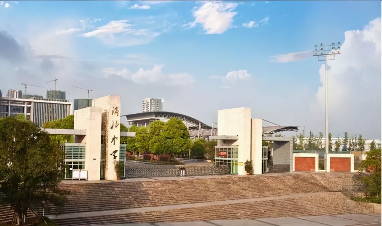 重庆哪所学校环境最好,重庆环境最差的学校