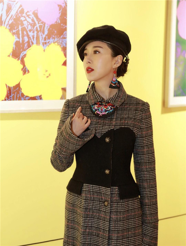 厚头发秋冬如何扎,秋冬发怎么扎好看