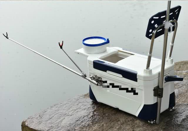 新手选择钓椅和钓箱哪个实用,到底是钓箱好还是钓椅好