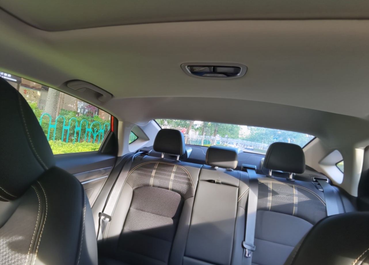 吉利缤瑞1.4开了十万公里,吉利缤瑞8万