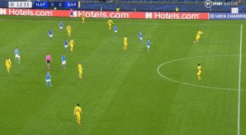 那不勒斯干爆巴萨后防,巴萨打不过拜仁