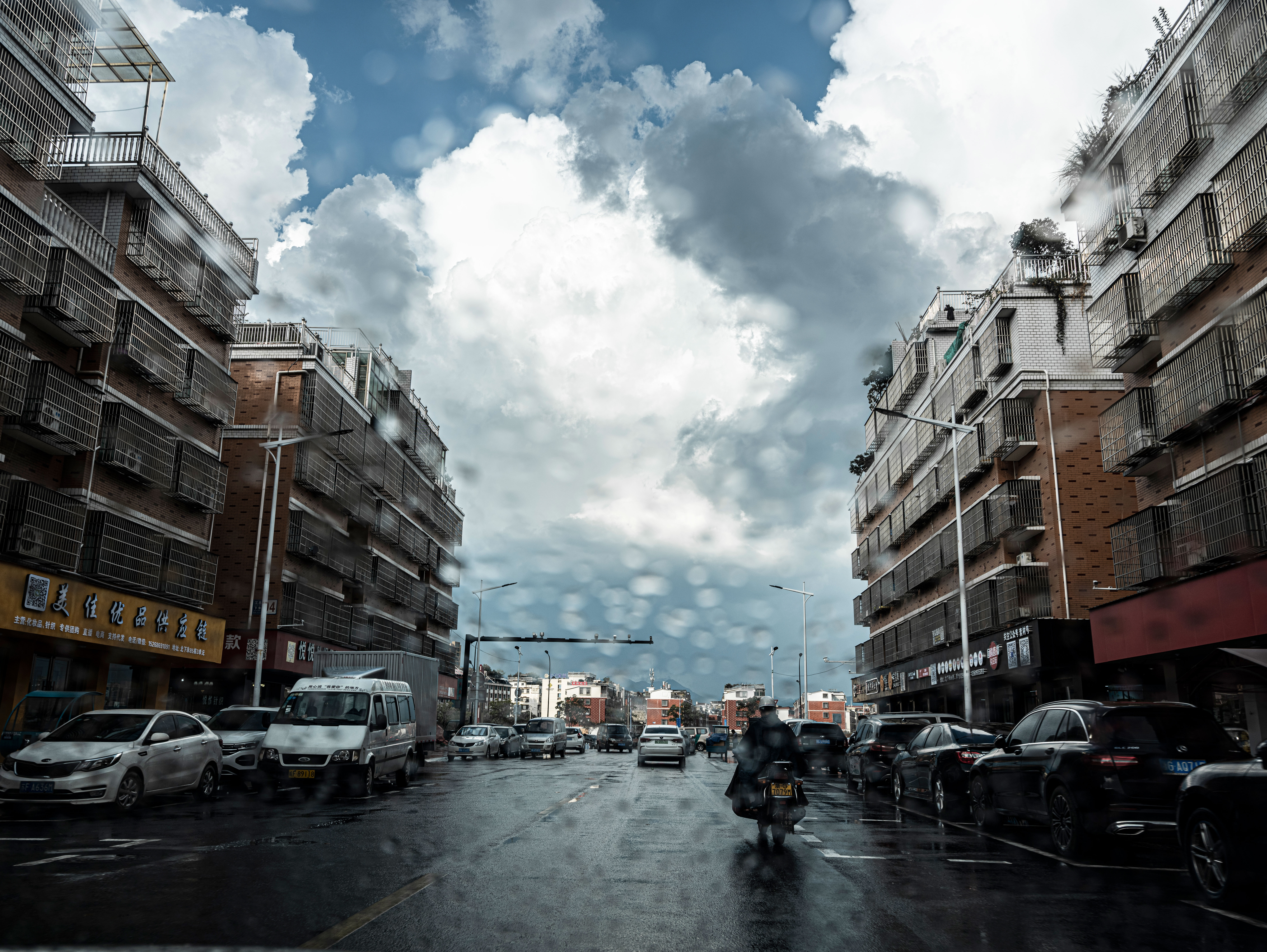 独家｜义乌带货主播生存实录：有人爆单暴富，有人成为“难民”