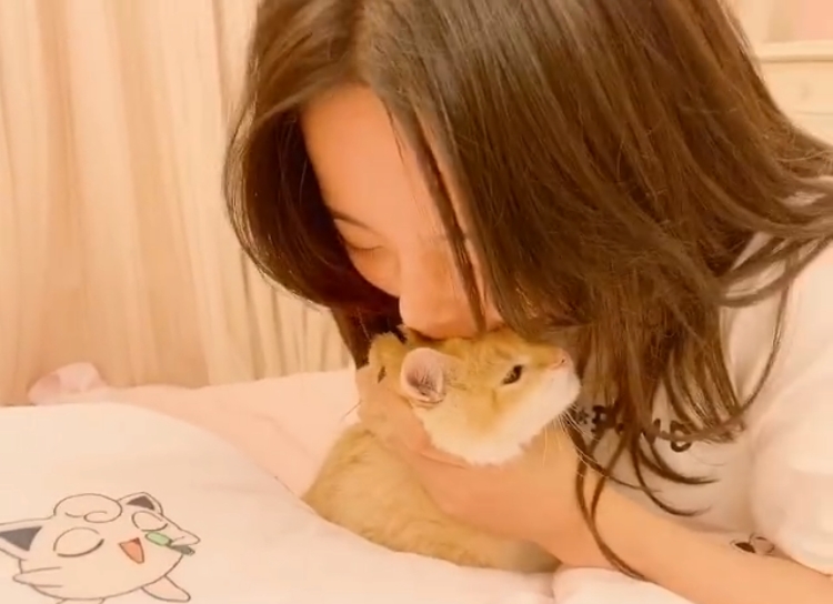 杨超越吐槽生活,杨超越吐槽圈内好友