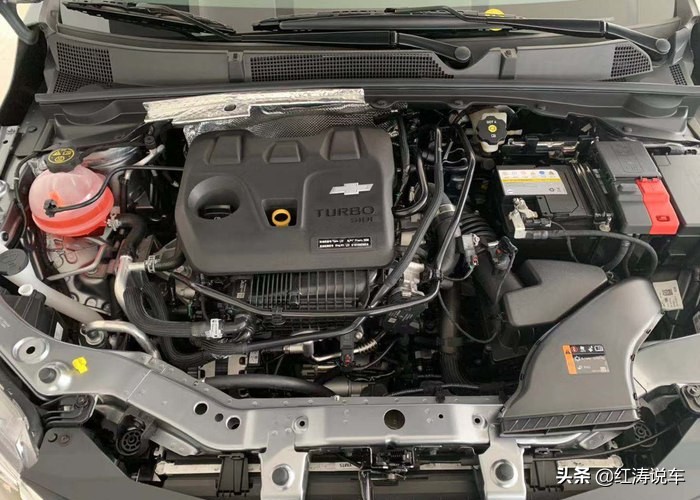 雪佛兰科沃兹优点和缺点,雪佛兰科沃兹最新款顶配四缸新车
