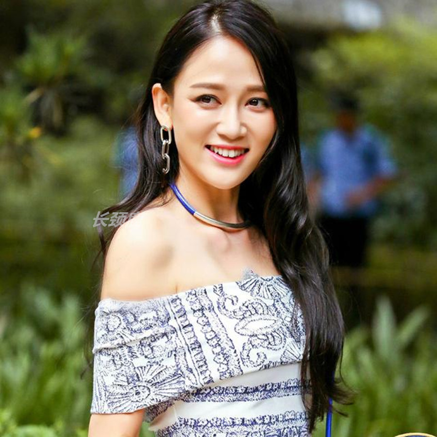 颜值不够美颜来凑年龄大就装嫩,颜值不够才艺来凑