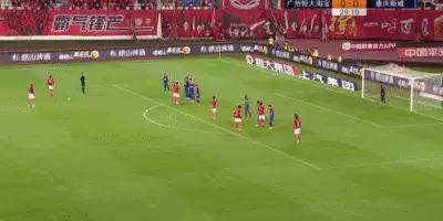 恒大队梅西连续4场破门,连过七人梅西过人集锦