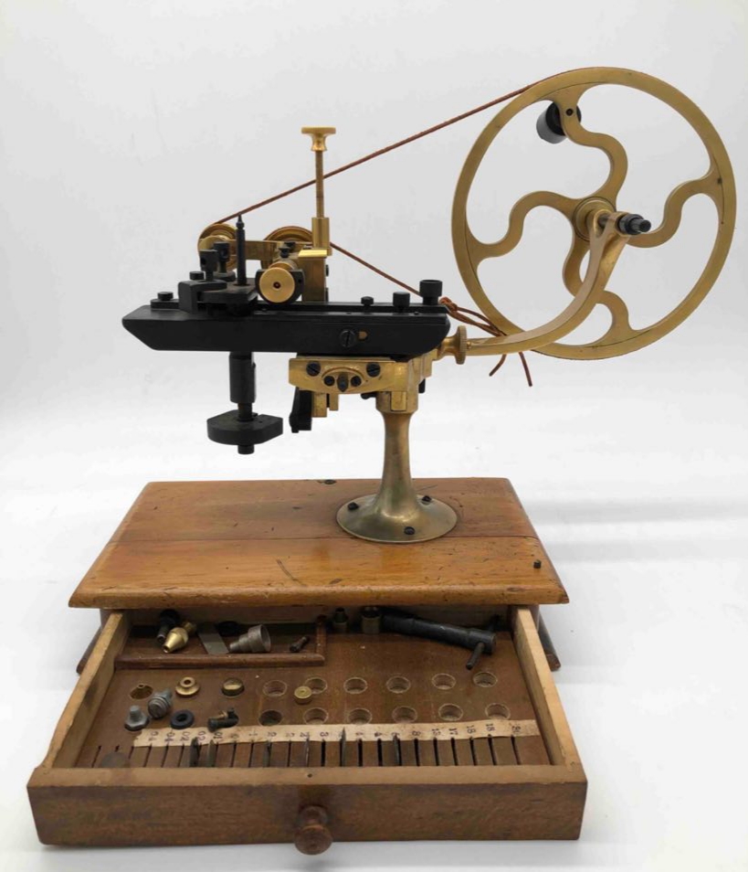 瑞士钟表机床,钟表小机床