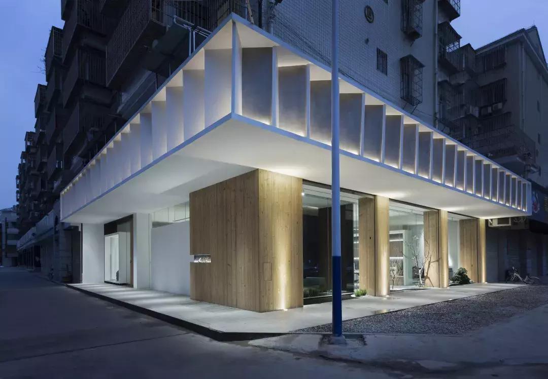 「首发」之间设计-拯救城市遗忘边角的一间办公室