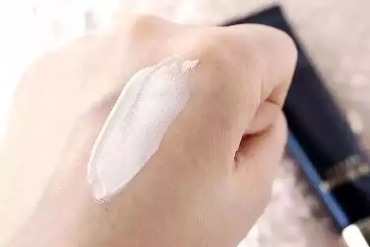 十大公认美白隔离三合一,隔离推荐抚平毛孔均匀肤色