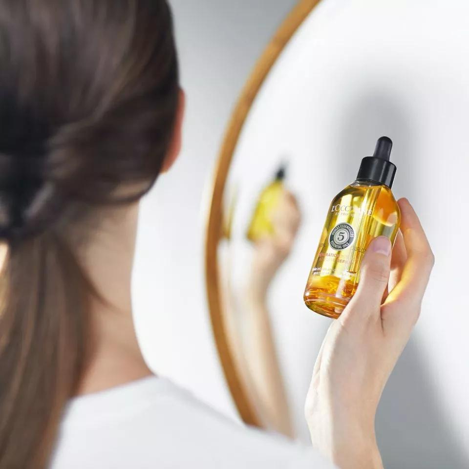 杨幂赵丽颖三个节点拉开差距,杨幂赵丽颖稳居一线