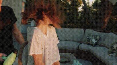 宅家30天才明白：成年人最稀缺的安全感，不是钱给的