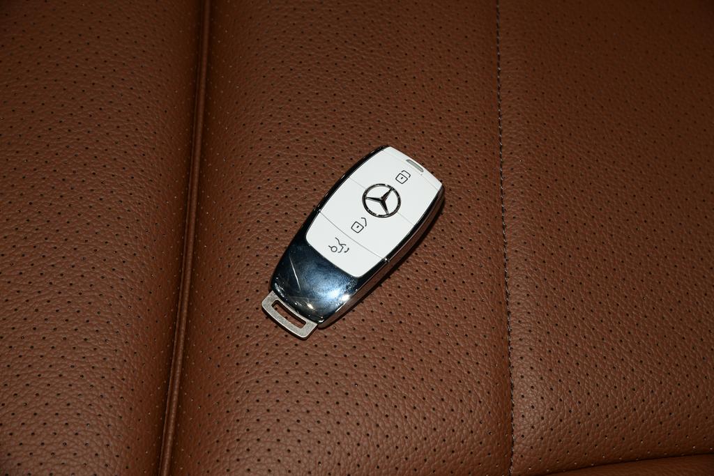 奔驰进口glc轿跑视频,奔驰glc轿跑进口300