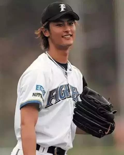 日系网红鼻祖｜有颜有钱，会投胎也是门技术