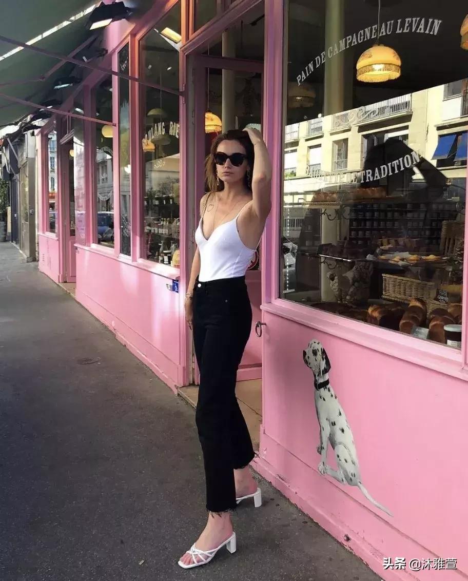 显瘦吊带直筒裤,你穿露肩吊带的样子