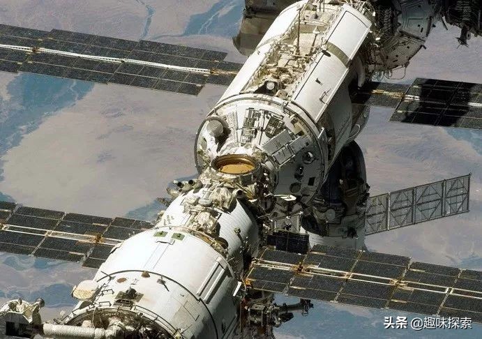 雷达探测器检测到周围有人,太空探测器收到的信号