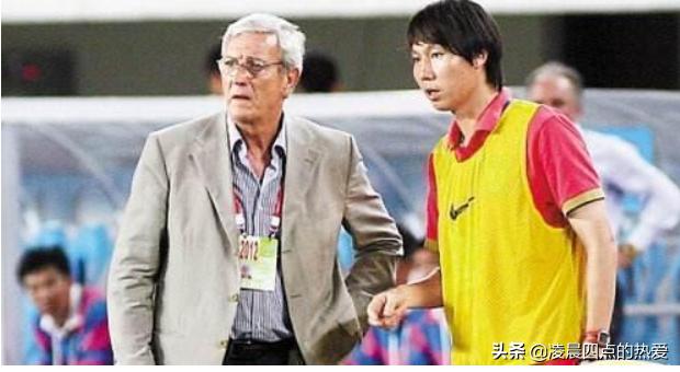 国足新帅春节公布,李铁新