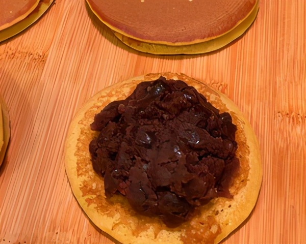 日式迷你铜锣烧街头美食吃货日常,日式铜锣烧正宗超好吃的做法步骤