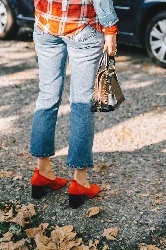 小白鞋ins潮白搭国潮,小白鞋过时了现在流行这5款鞋