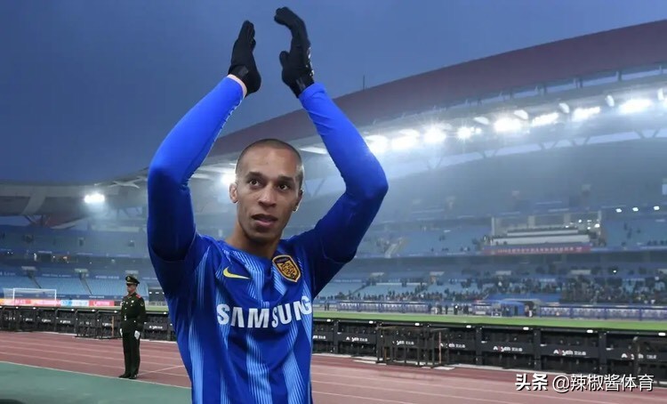 集齐7大中场，苏宁23岁新星接班吴曦，回归铁腰或被挤出大名单