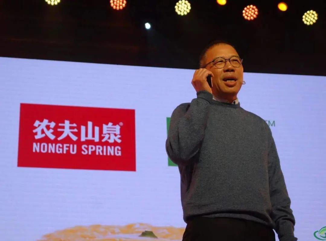 卖水一年赚100万真实故事,利用水挣钱的生意有哪些