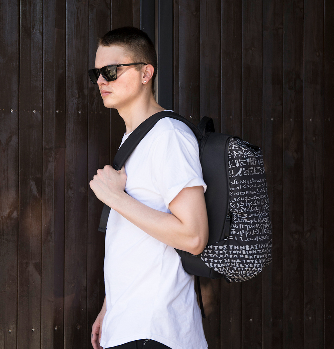 超能装的随身包,超能装收纳包包