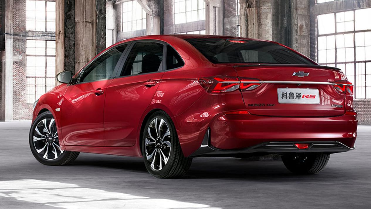 雪佛兰科鲁泽和长安逸动,雪佛兰科鲁泽跟长安逸动哪个好