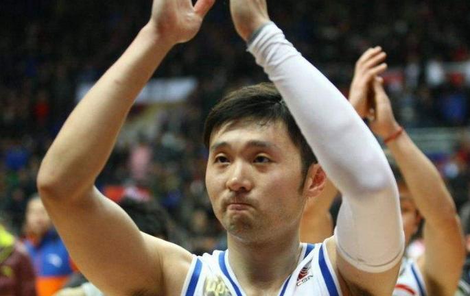 cba退役8号球衣,cba各队退役球衣号码