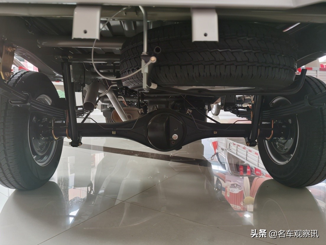 新豹t3双排1.6动力2.52米货箱,长安新豹t3plus双排两米五的货箱