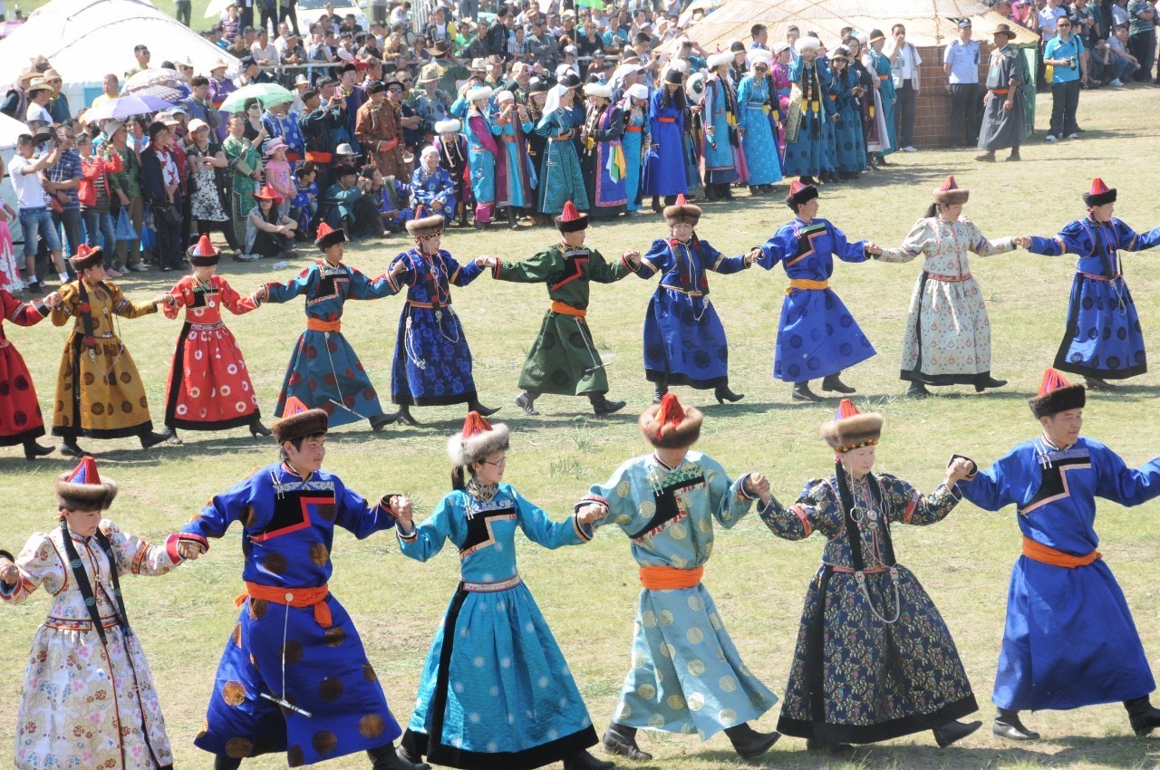 慕容复是不是慕容鲜卑,慕容复是复兴五代十国的燕国吗