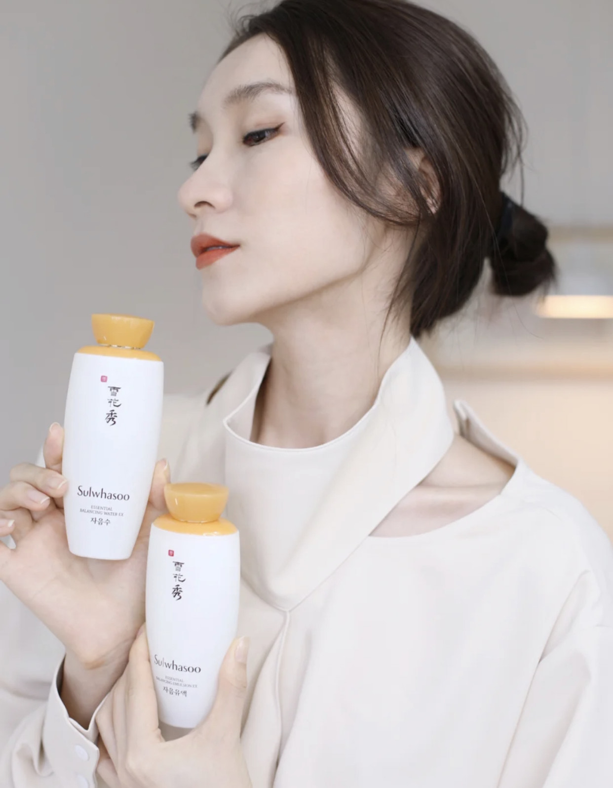 秋冬水乳测评排行榜油痘肌,雪花秀和怡丽丝尔水乳哪个好