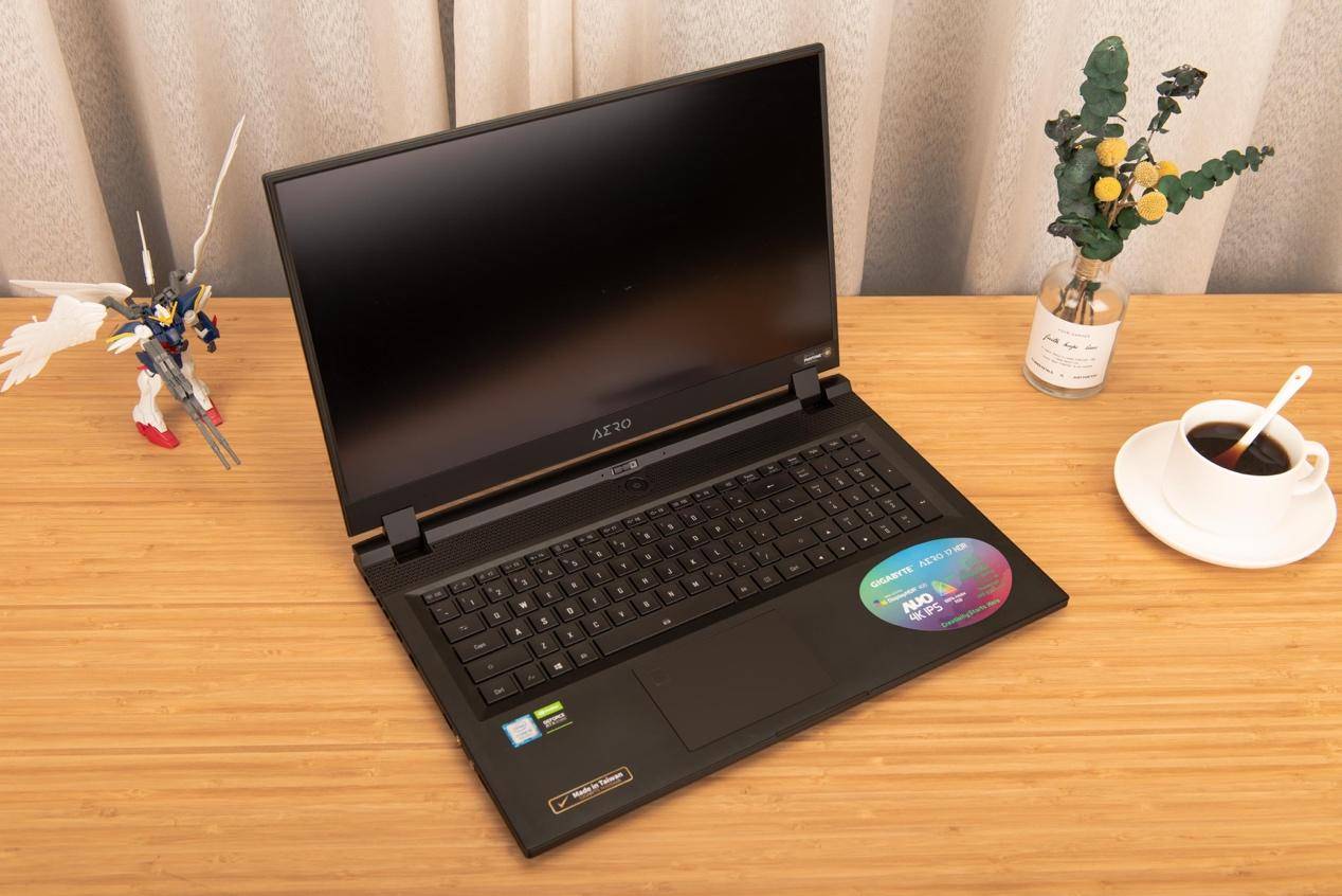 技嘉aero17深度评测,全新技嘉笔记本aero17