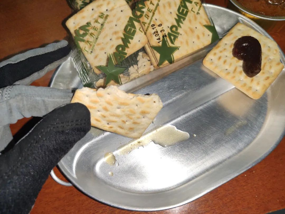 战斗民族吃什么?-俄军单兵24小时*战野**口粮3号餐测评丨评测