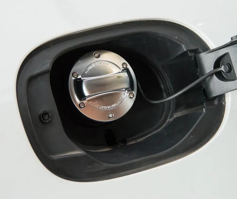 油压过高打开油箱盖,汽车油箱油压高怎么回事