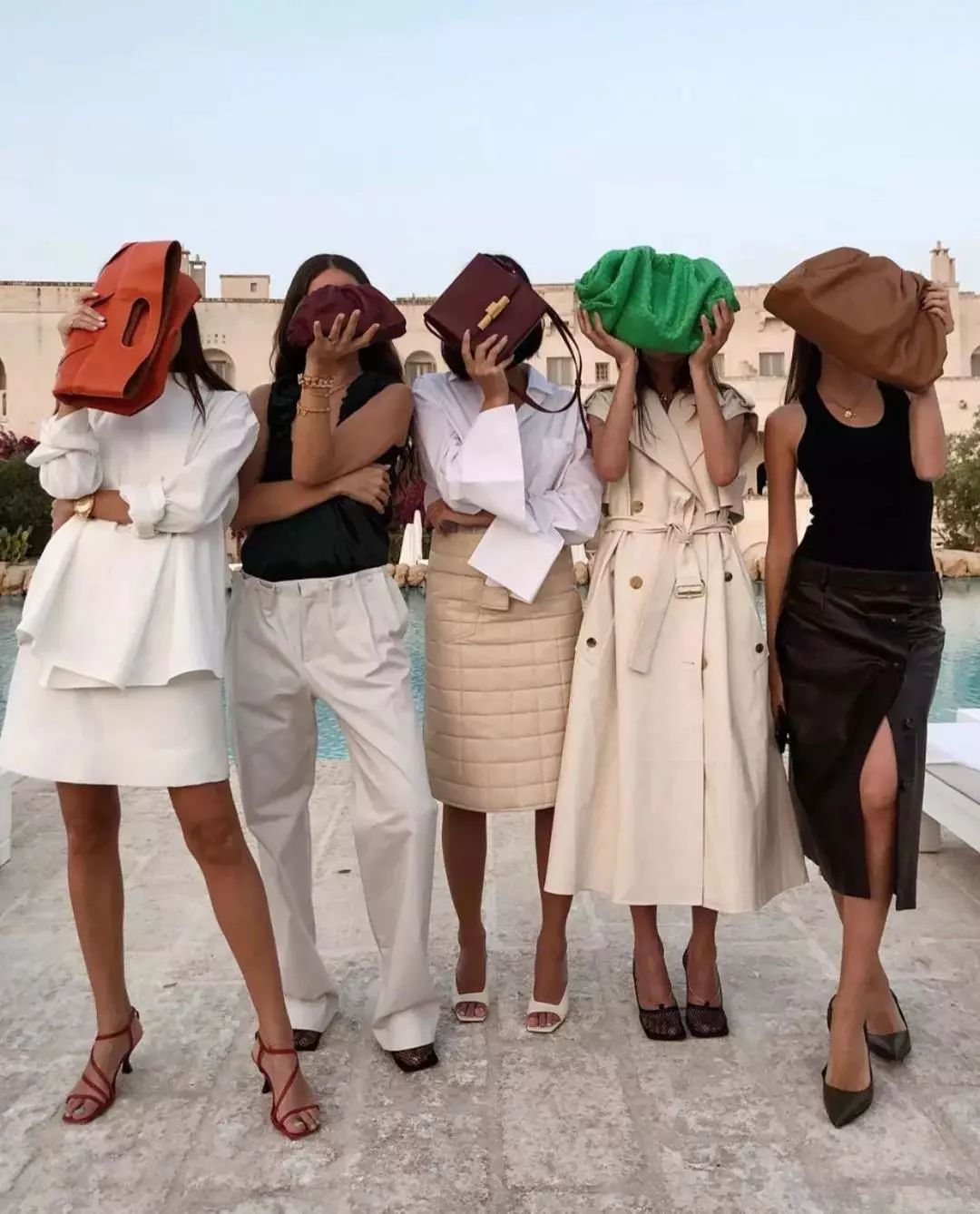 太刺激了吧！这里有几个快递盒想请你偷看