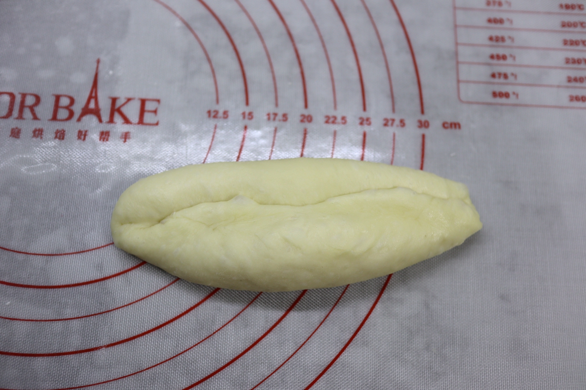 做面包快速出膜的方法,做面包的面团怎么才能揉出膜